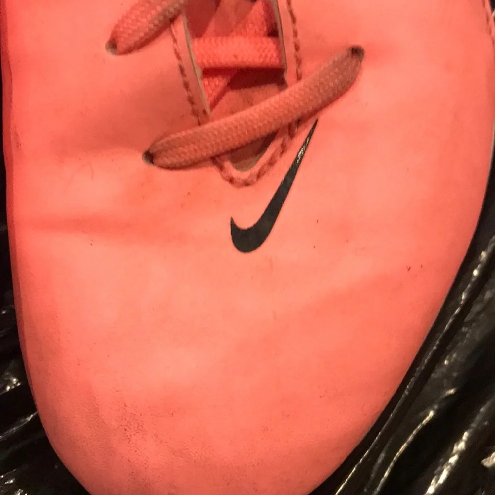 Nike phantom GX2 youth soccer cleats